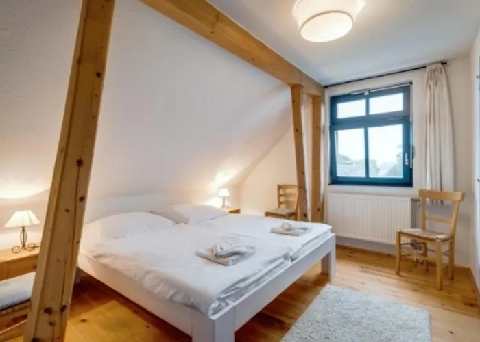 דירה 3-raum Dachgeschoss 54